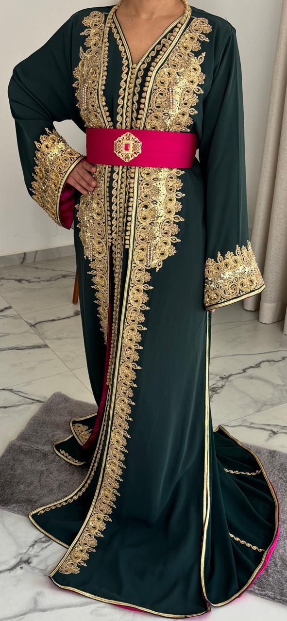 Takchita Marocaine Luxe Brodée – Finition Dorée