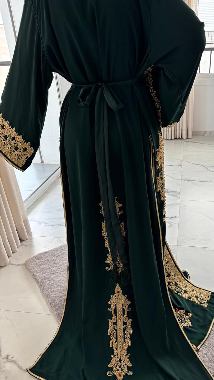 Takchita Marocaine Luxe Brodée – Finition Dorée