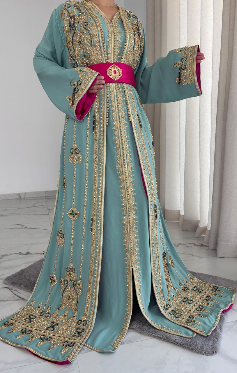 Takchita Marocaine Luxe Brodée – Finition Dorée